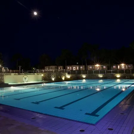 Village Mare Pineta Kemp 4*