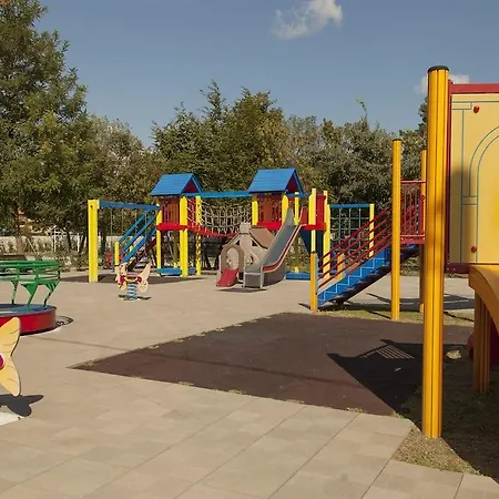 Village Mare Pineta Kemp 4*
