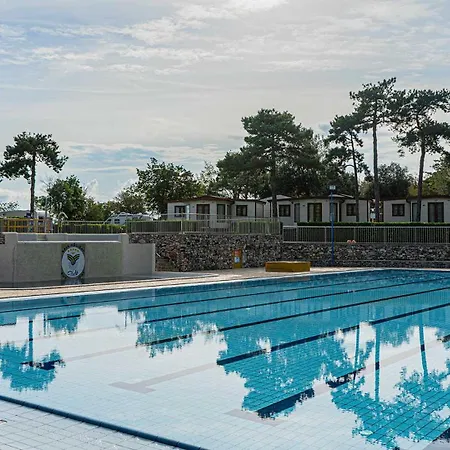 Village Mare Pineta 시스티아나