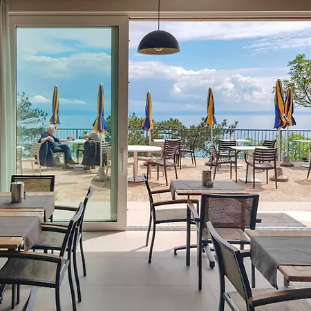 Kemp Village Mare Pineta 4*