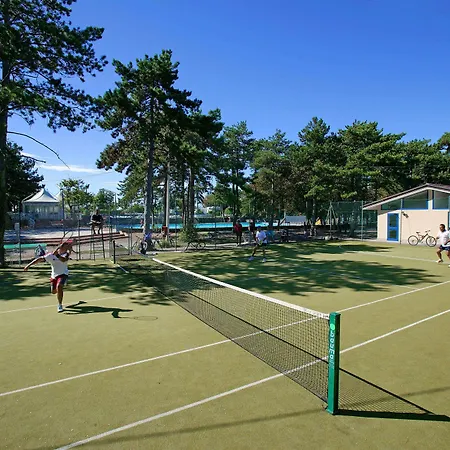 Village Mare Pineta 4*